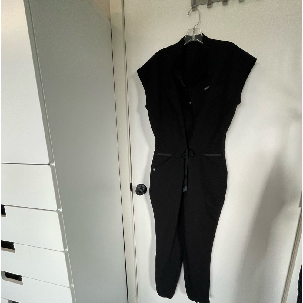 FIG Jumpsuit Scrubs Black